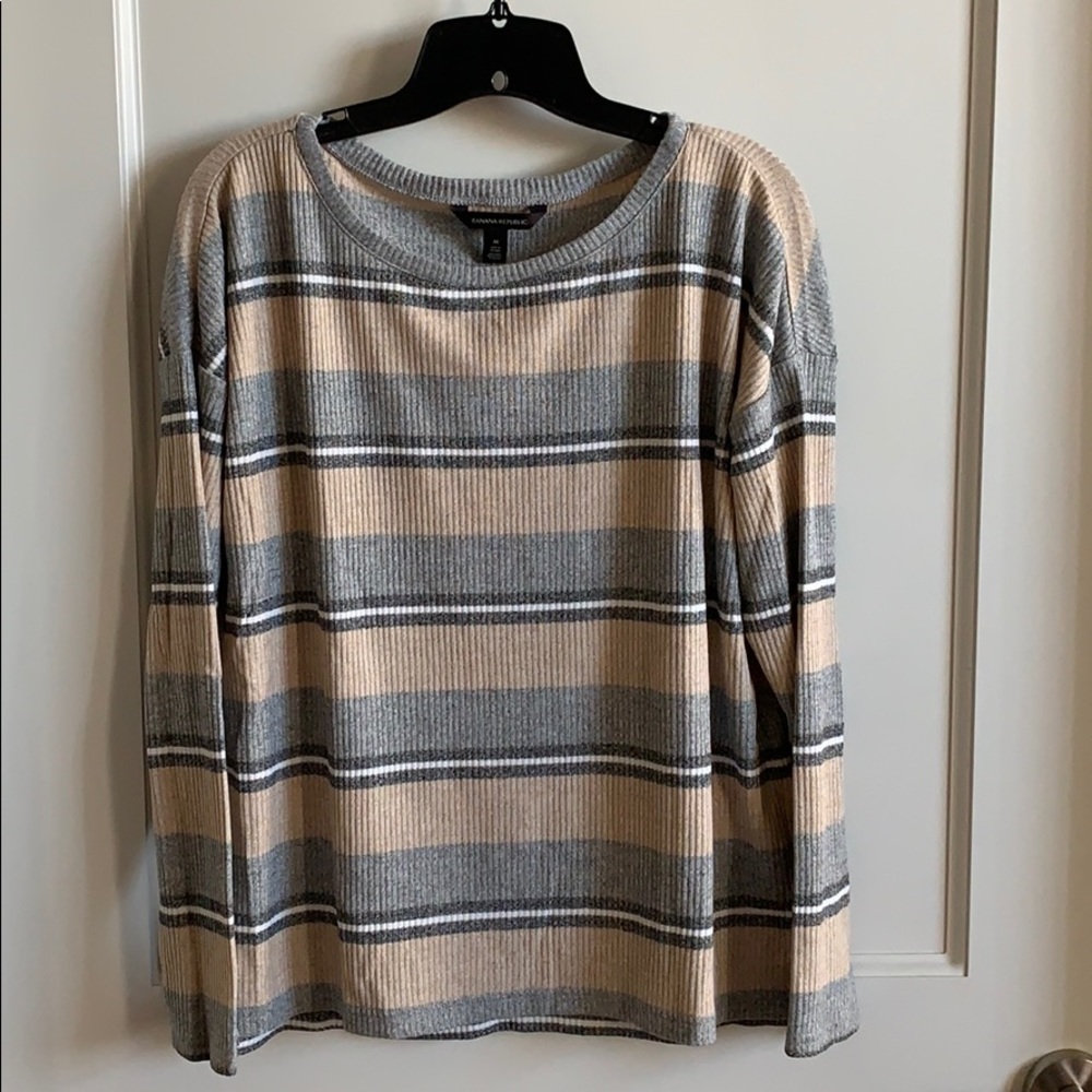 Banana Republic Loose Fitted Shirt